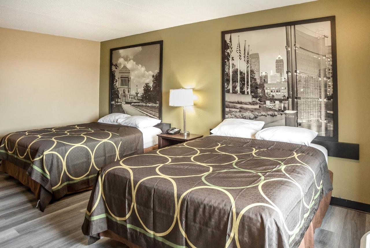 Super 8 By Wyndham South